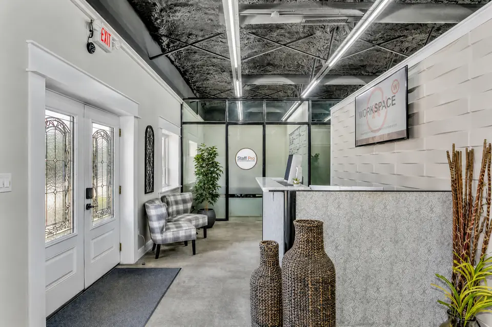 WorkSpace225 reception and interior common areas in Pensacola, Florida
